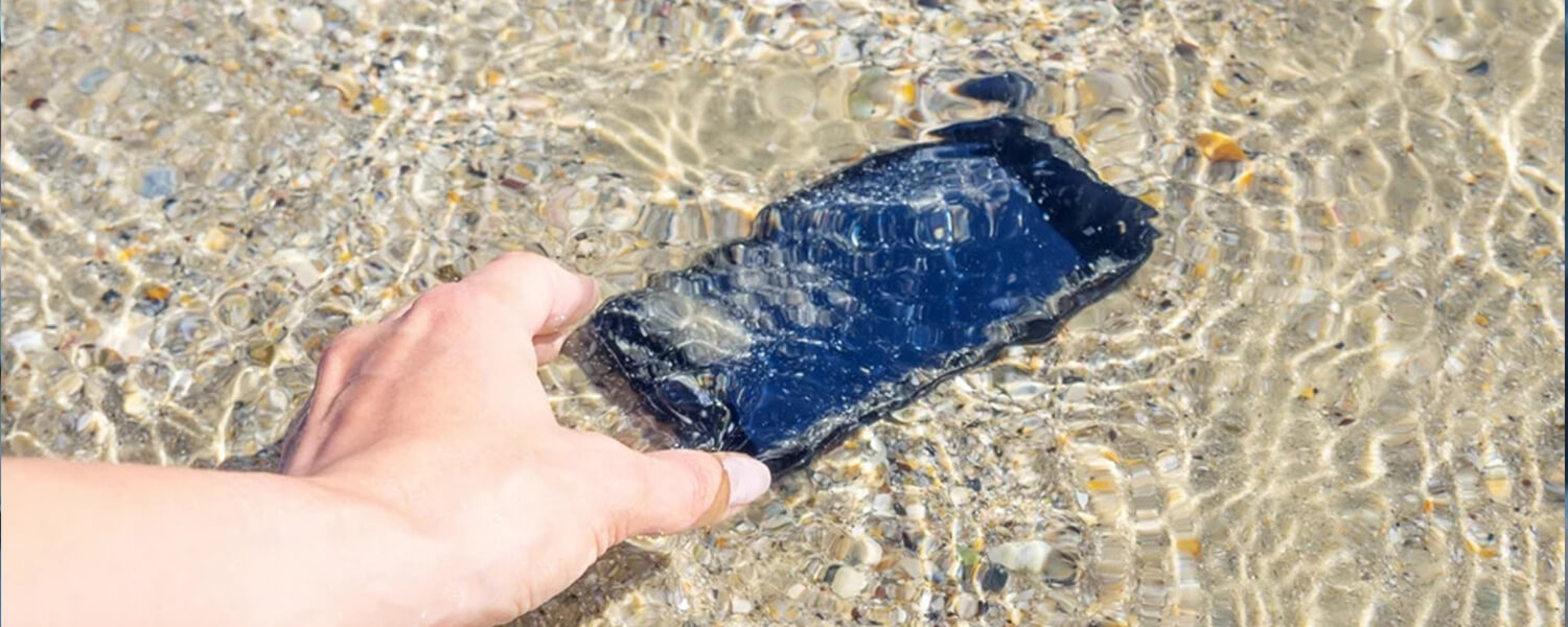 6 Summer Holiday Tech Tips to Protect your Gadgets